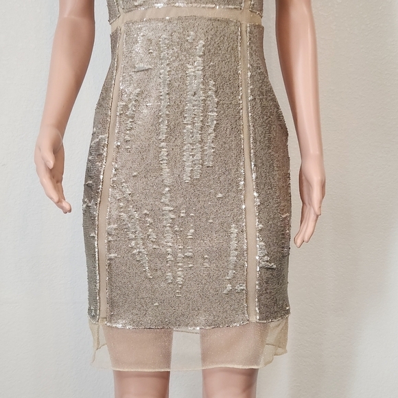 Julia Jordan Gold Sequin Cocktail Dress Sz 6 - Picture 4 of 10